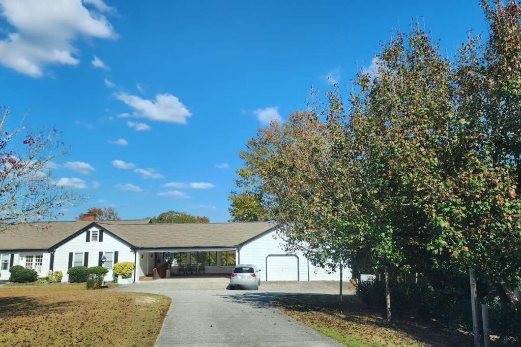 Appartamento The Loft At Hiram Davis Lawrenceville Esterno foto